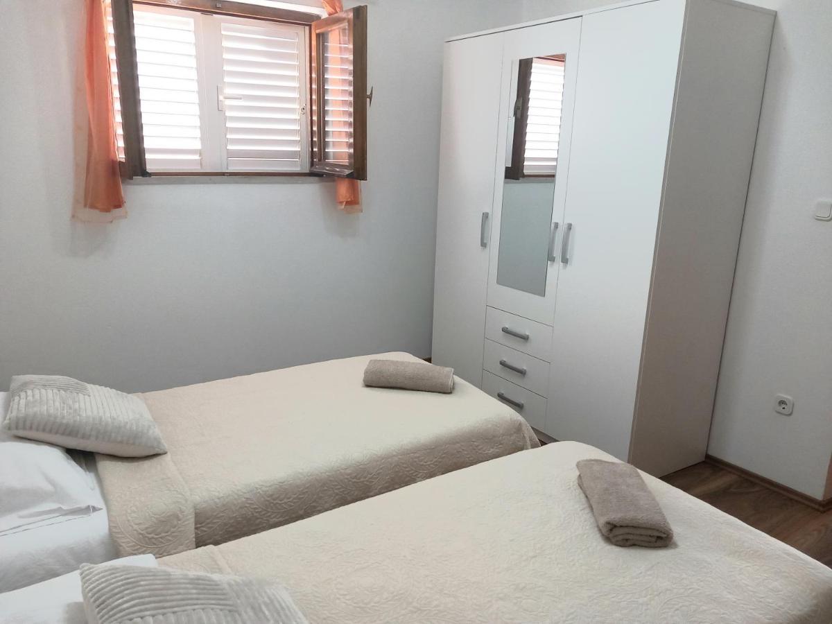 Studio Apartment Novak Čilipi エクステリア 写真